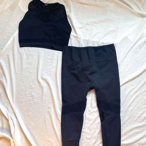 Fabletics 2 piece black workout outfit leggings and sports bra Sz XL